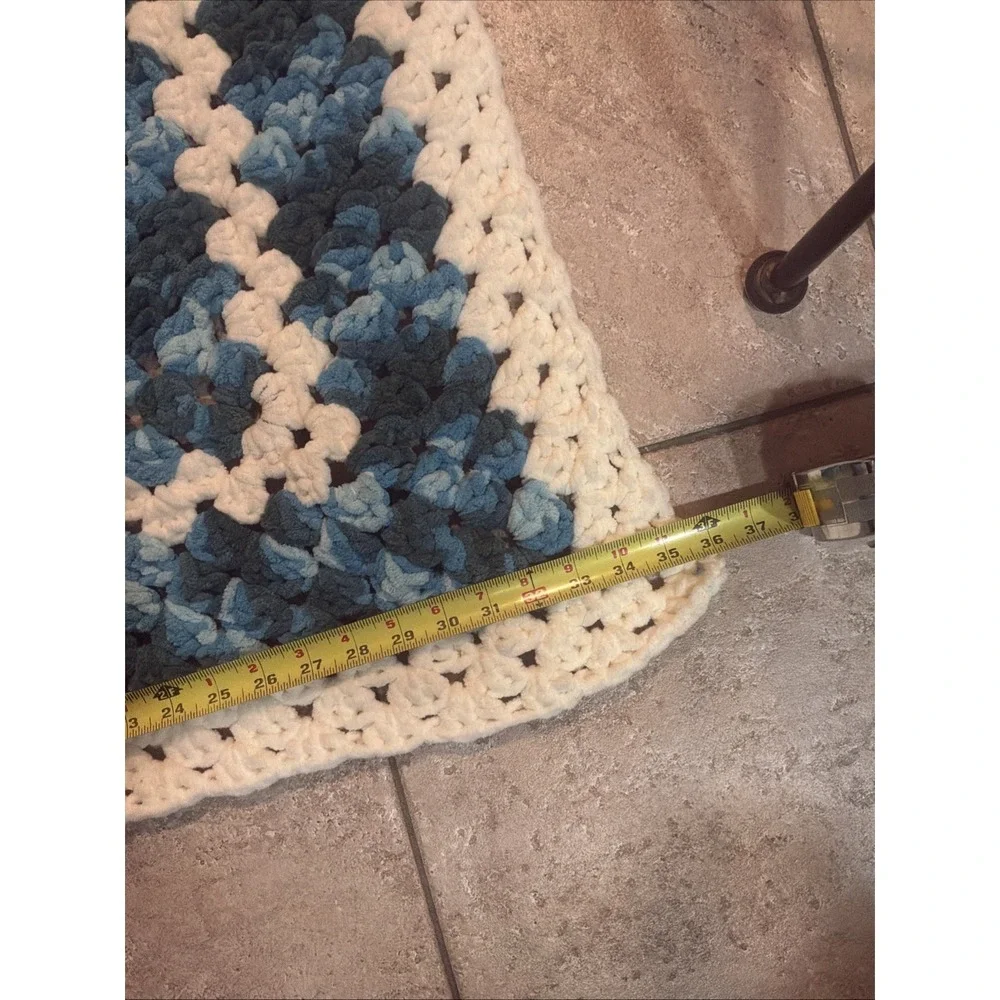 Chunky Crochet Blue Green White Multicolored Throw Blanket Afghan Handmade 36x36 - Picture 3 of 4